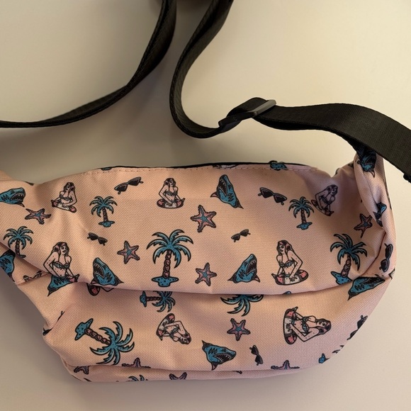 Fanny Pack - Picture 3 of 3